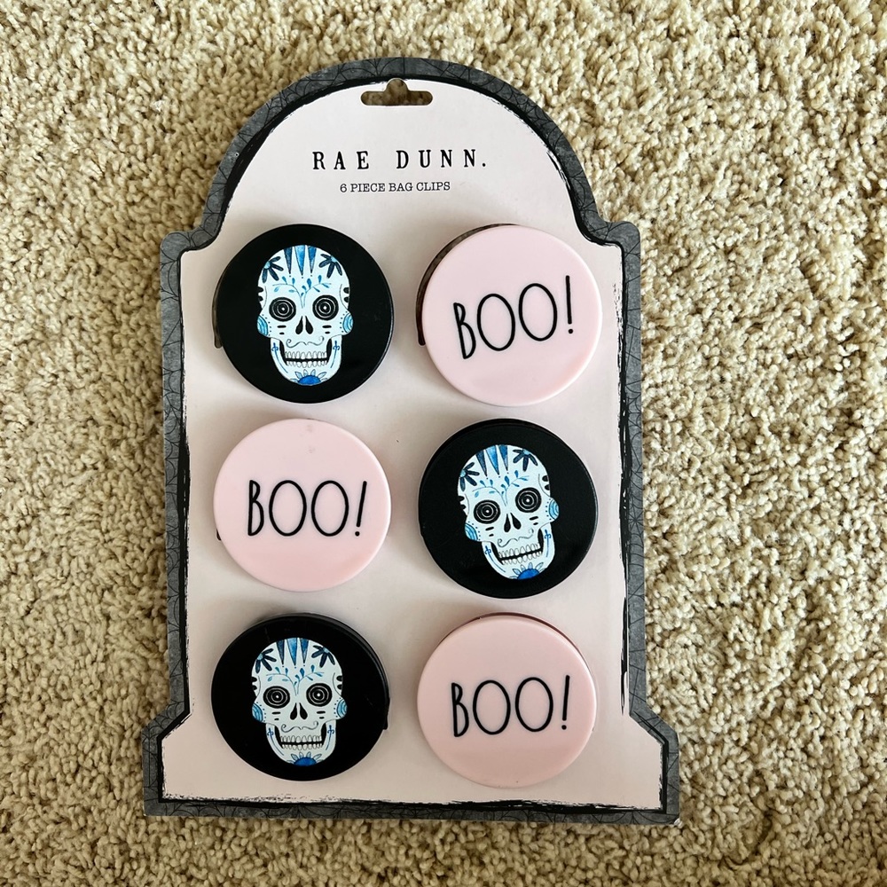 🆕 💗🖤 RaeDunn Sugar Skull Halloween Bag Clips 💀